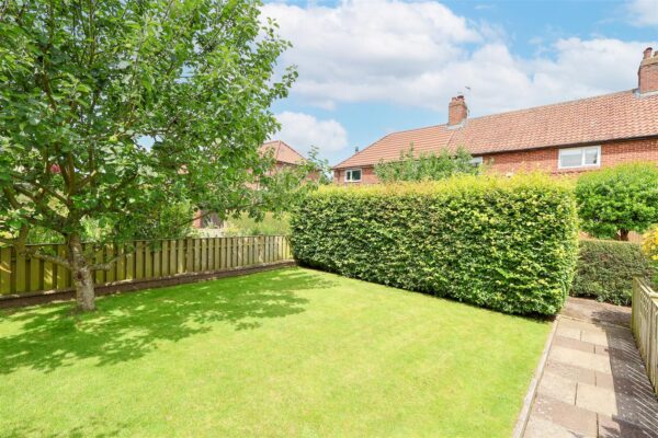 Sunnyside Gardens, Burton Leonard, Harrogate