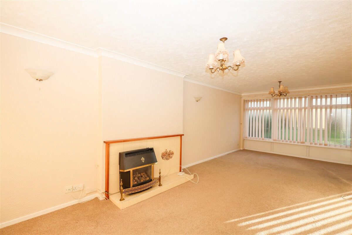 Mallorie Close, Ripon