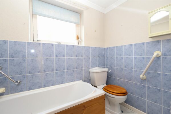 Mallorie Close, Ripon