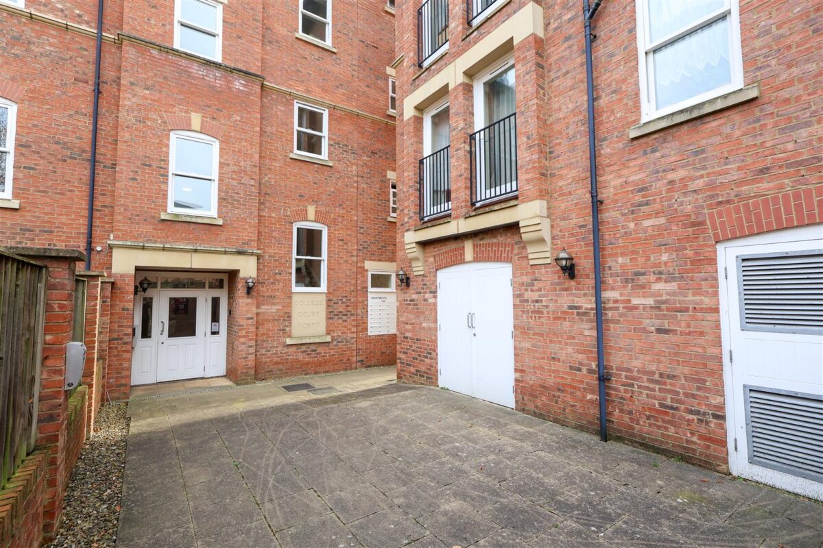 Steven Way, Ripon