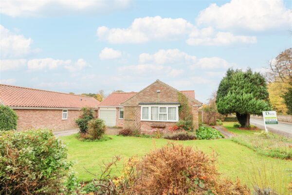 Glebe Meadow, Sharow