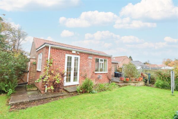 Glebe Meadow, Sharow