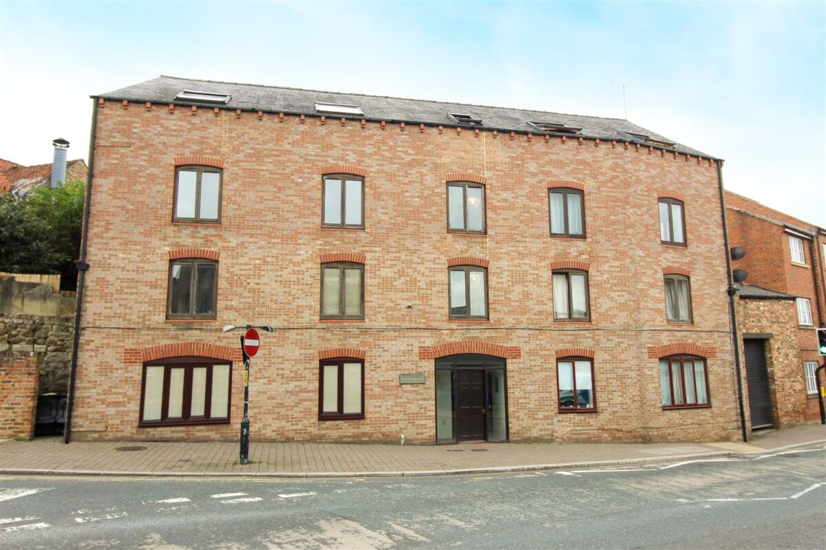 Duck Hill, Ripon