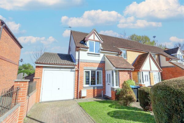 Aismunderby Close, Ripon