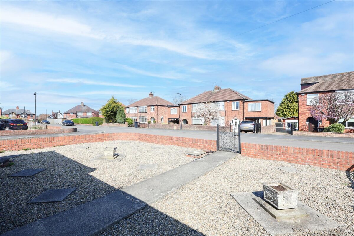 Whitcliffe Crescent, Ripon