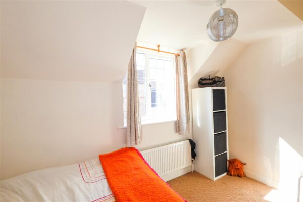 Aismunderby Close, Ripon