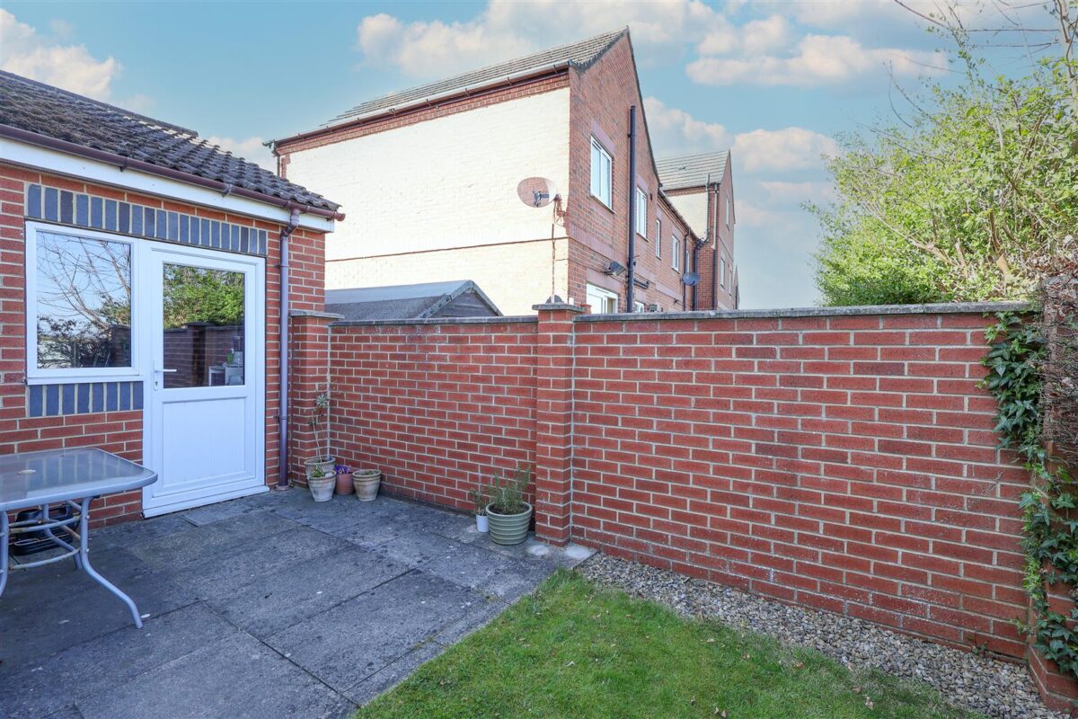 Aismunderby Close, Ripon