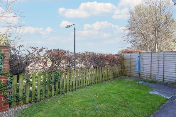 Aismunderby Close, Ripon