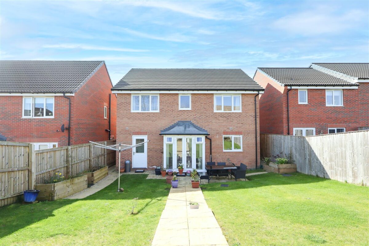 Laver Way, Ripon