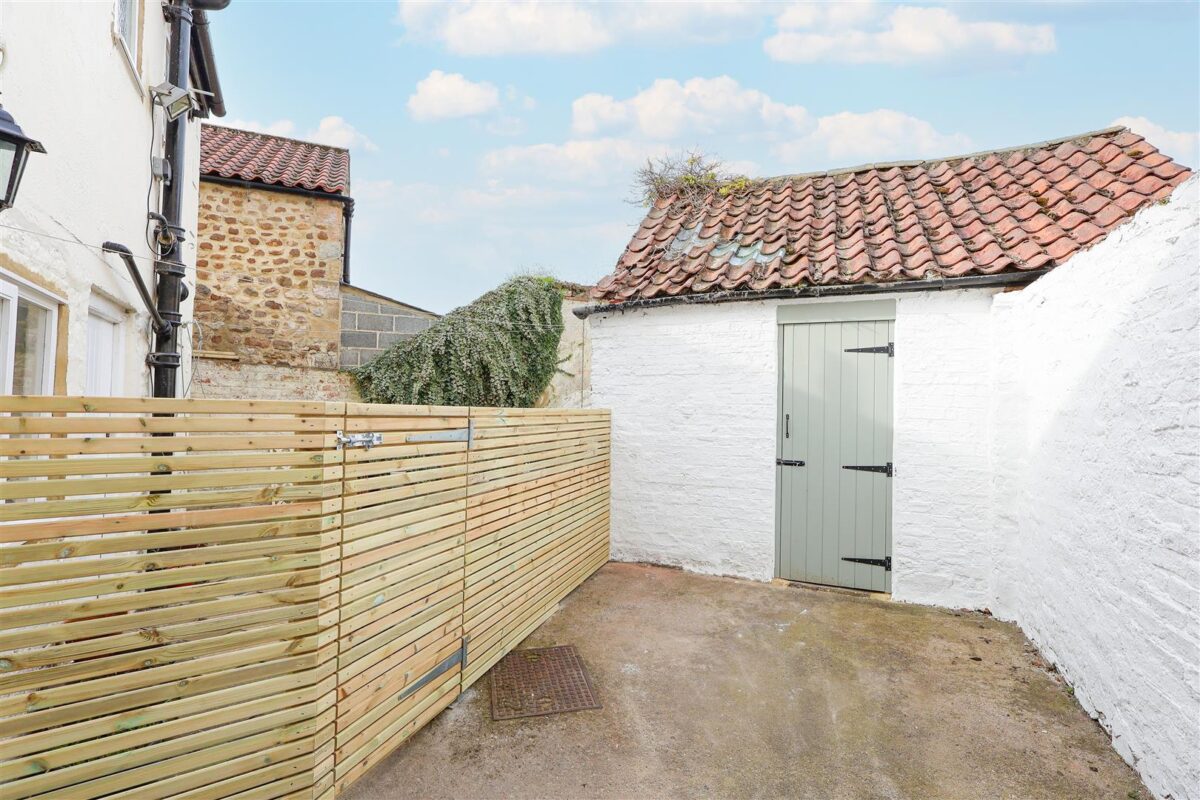 St. Johns Road, Bishop Monkton