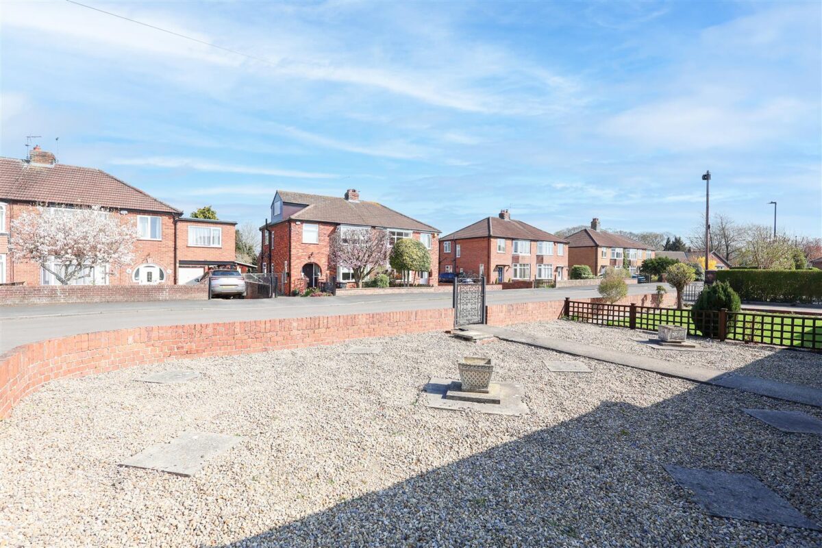 Whitcliffe Crescent, Ripon