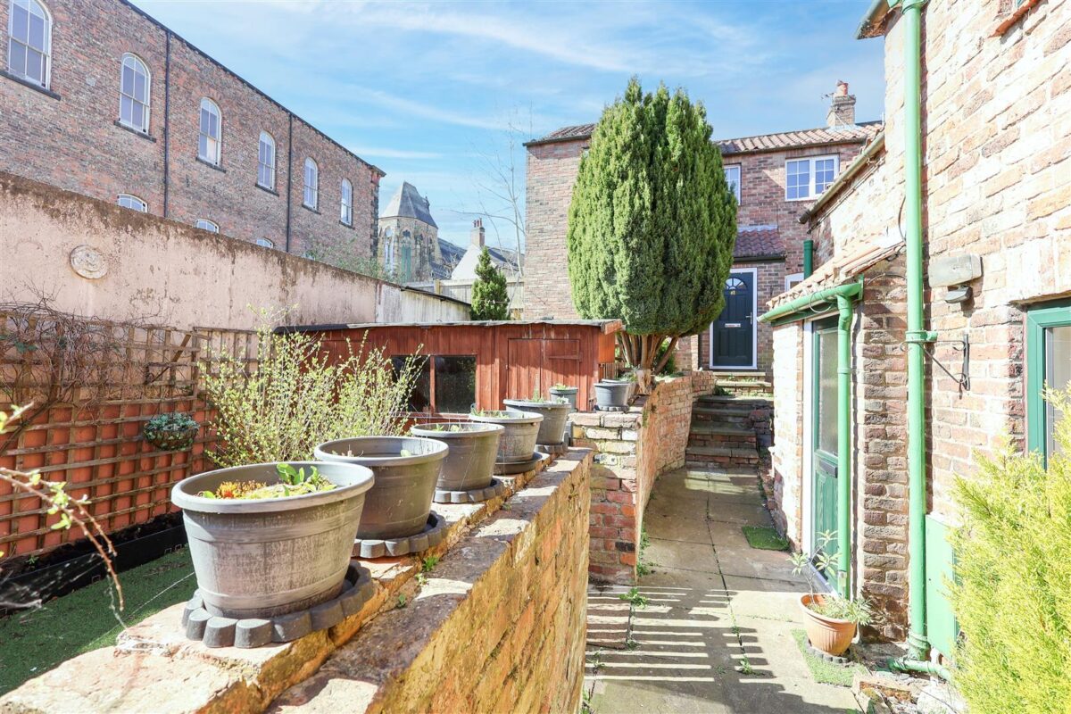 Jones Court, Ripon