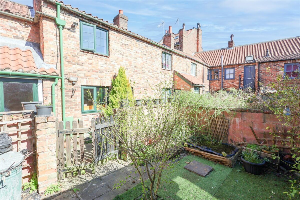 Jones Court, Ripon