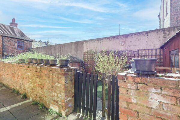 Jones Court, Ripon