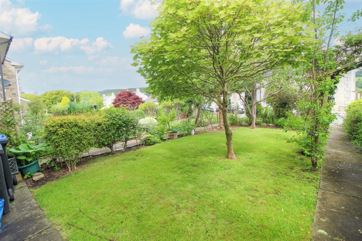 Grange Road, Dacre Banks