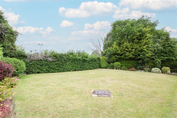 Lark Hill Crescent, Ripon