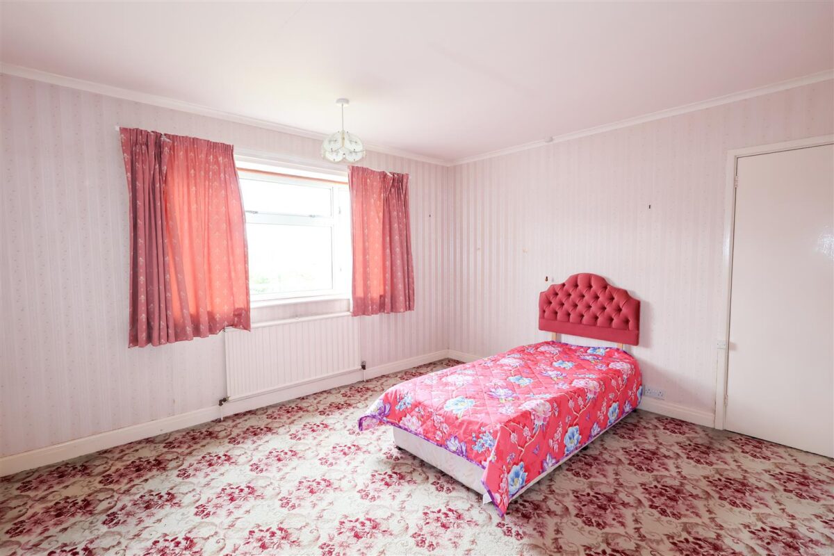 Lark Hill Crescent, Ripon