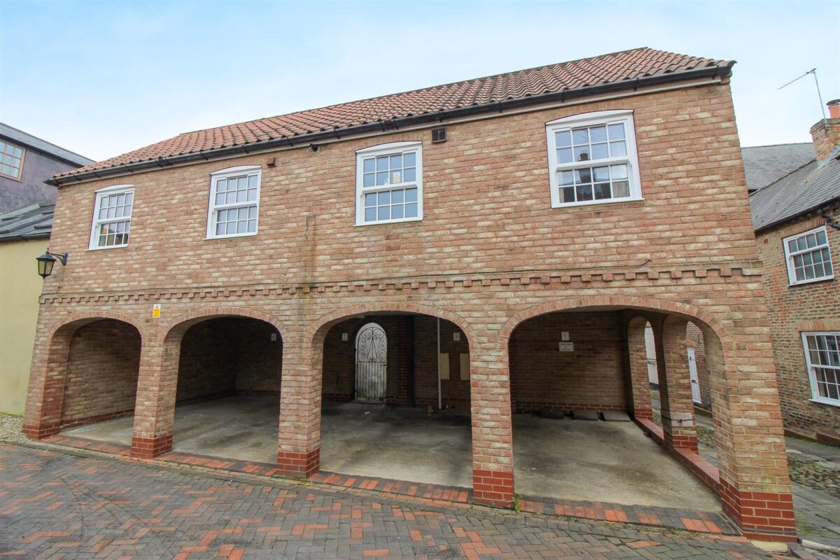 Smithsons Court, Ripon