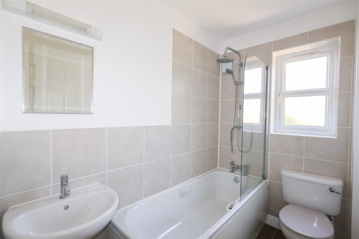 Ash Grove, Ripon