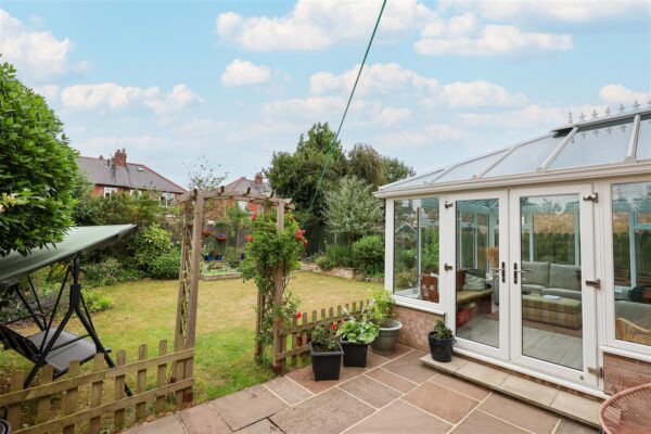 Saxty Way, Sowerby