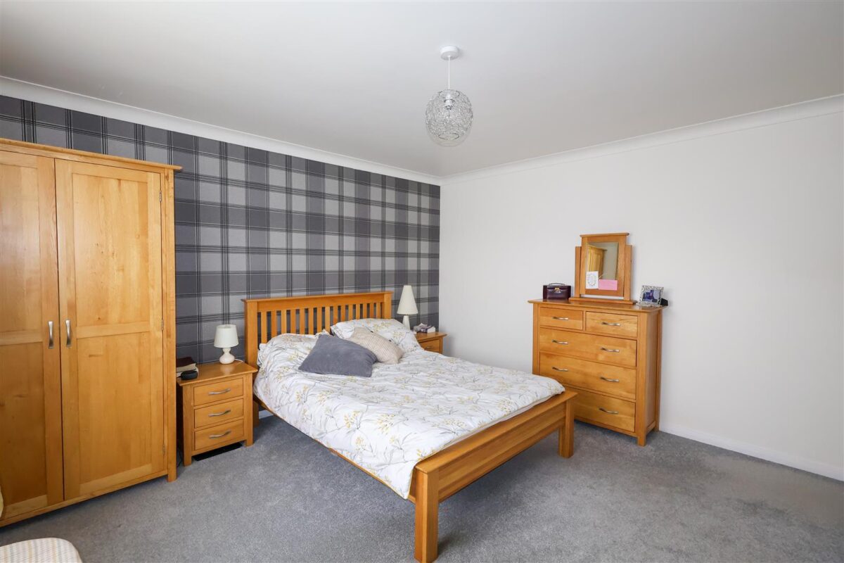 Saxty Way, Sowerby