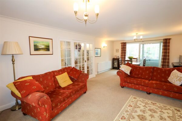 Saxty Way, Sowerby