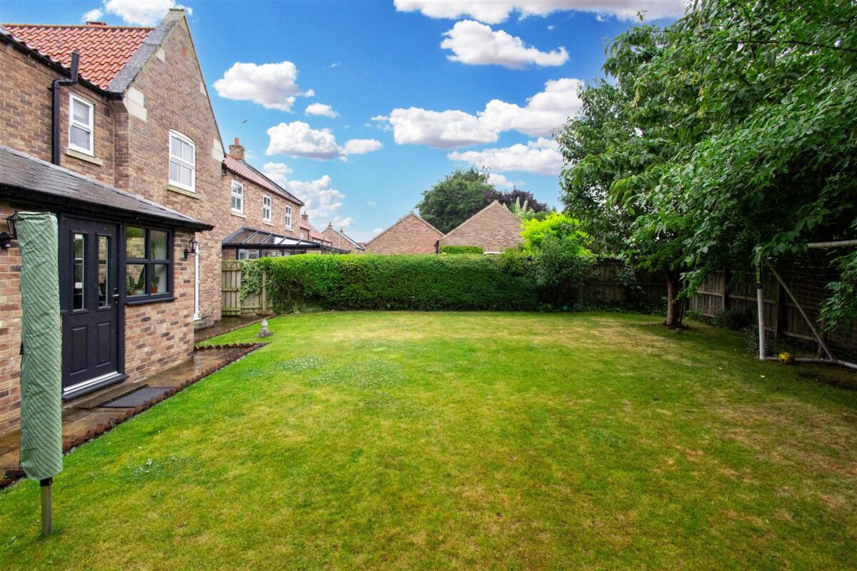 Cemetery Road, Thirsk