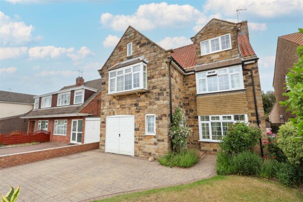 Saxty Way, Sowerby