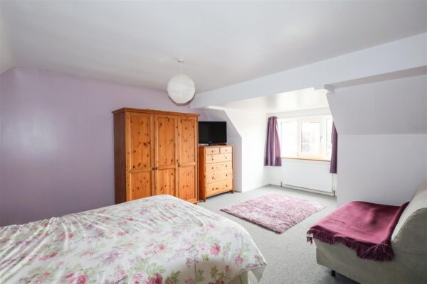 Saxty Way, Sowerby