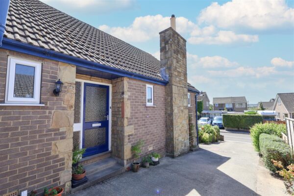 Lark Hill Close, Ripon