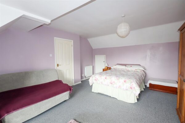Saxty Way, Sowerby