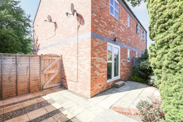 Ash Grove, Ripon