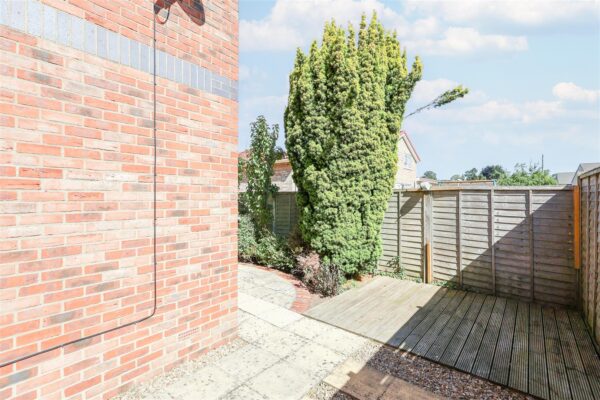 Ash Grove, Ripon