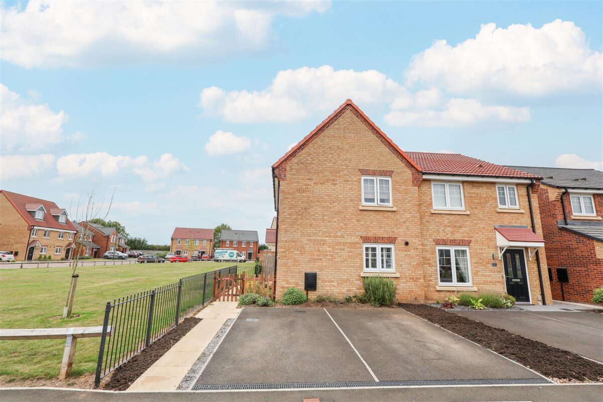 Yew Tree Way, Sowerby, Thirsk