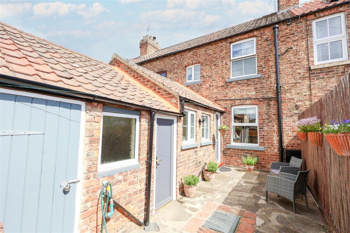 Manfield Terrace, Carlton Miniott, Thirsk