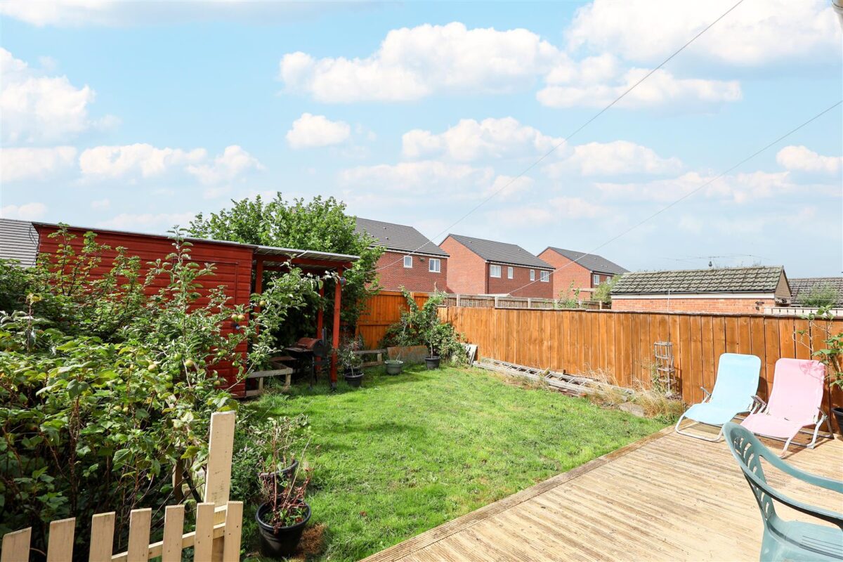 Saxty Way, Sowerby