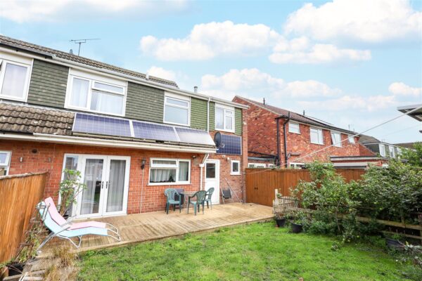 Saxty Way, Sowerby