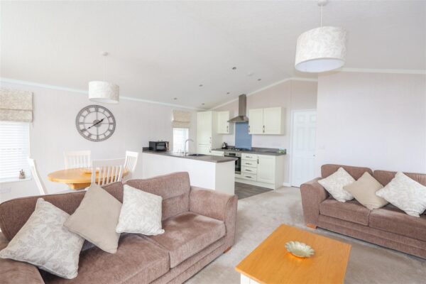 Hollin Park lodges, Sutton Road, Thirsk