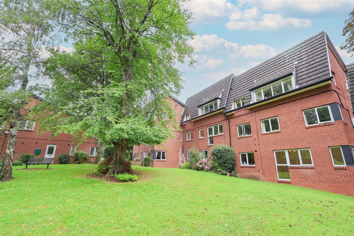 The Knoll, Palace Road, Ripon