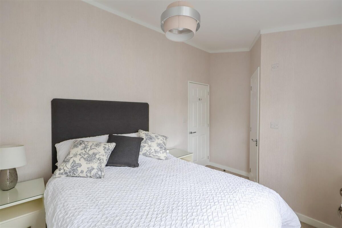 Hollin Park lodges, Sutton Road, Thirsk