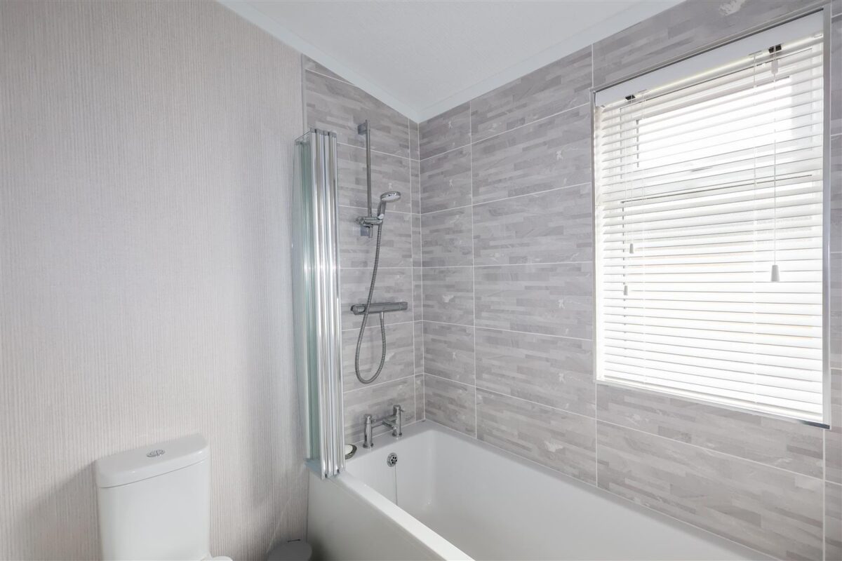 Hollin Park lodges, Sutton Road, Thirsk