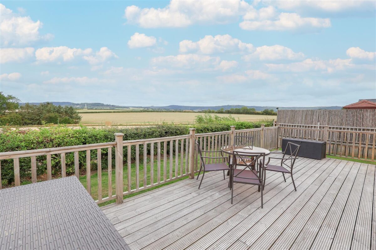 Hollin Park lodges, Sutton Road, Thirsk