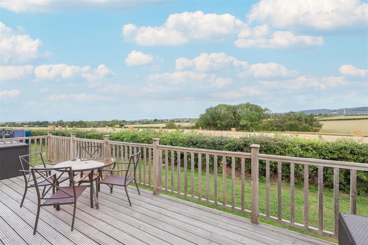 Hollin Park lodges, Sutton Road, Thirsk
