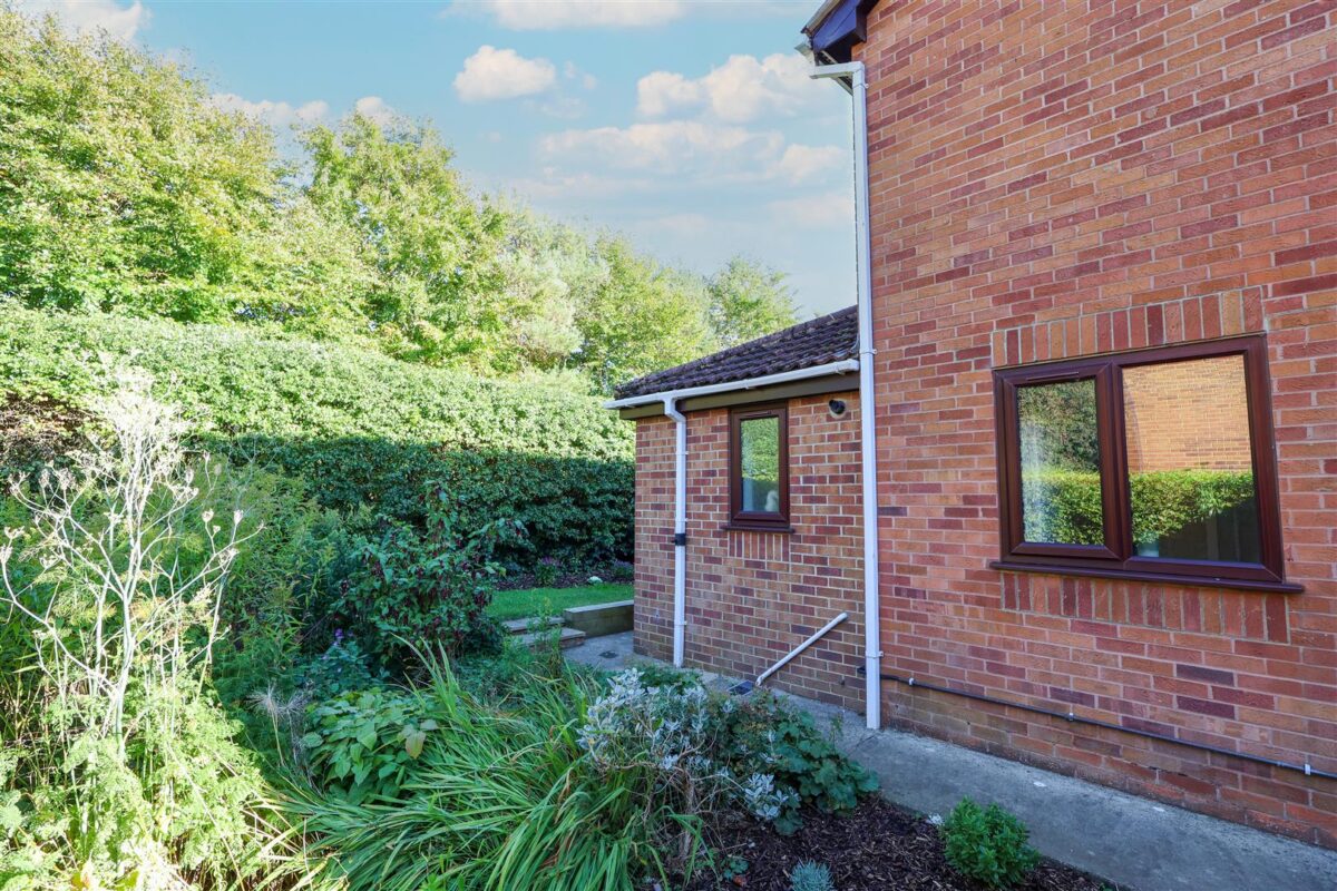 Whitelass Close, Thirsk