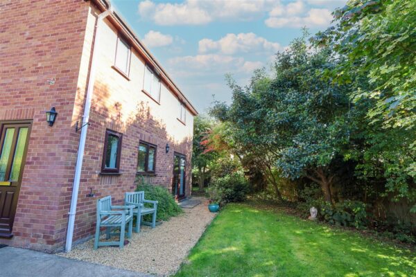 Whitelass Close, Thirsk