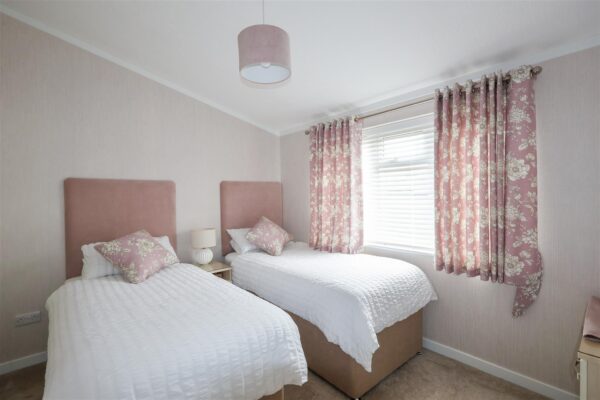 Hollin Park lodges, Sutton Road, Thirsk