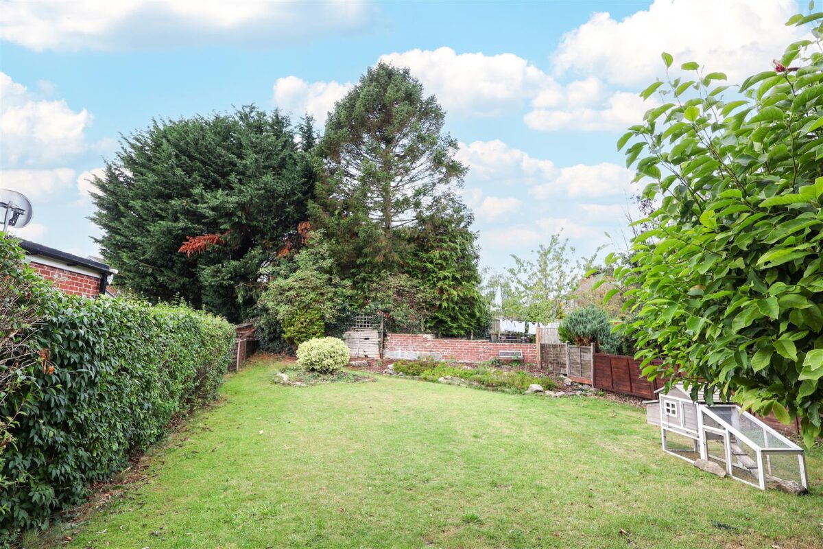 Whitcliffe Drive, Ripon