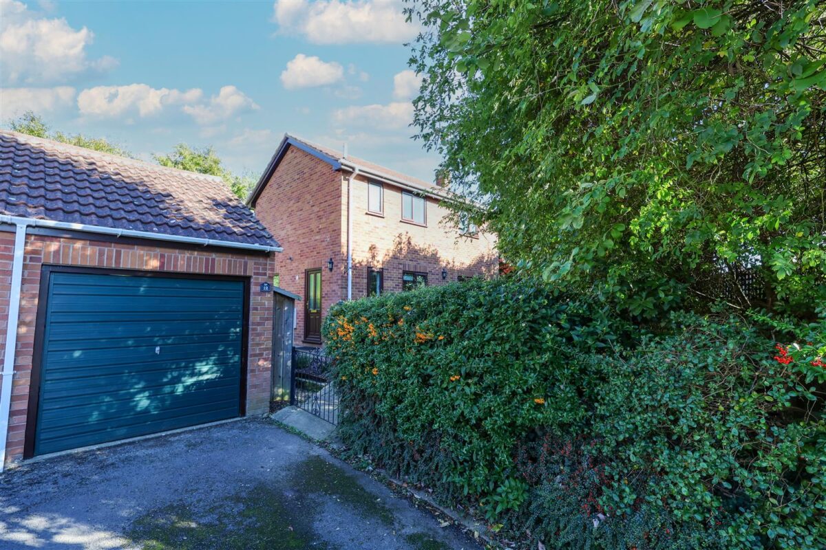 Whitelass Close, Thirsk
