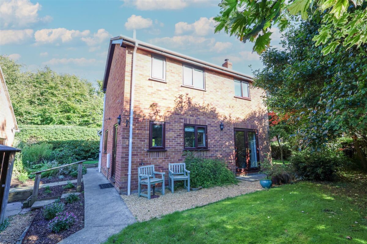 Whitelass Close, Thirsk