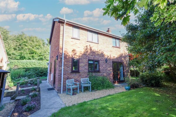 Whitelass Close, Thirsk